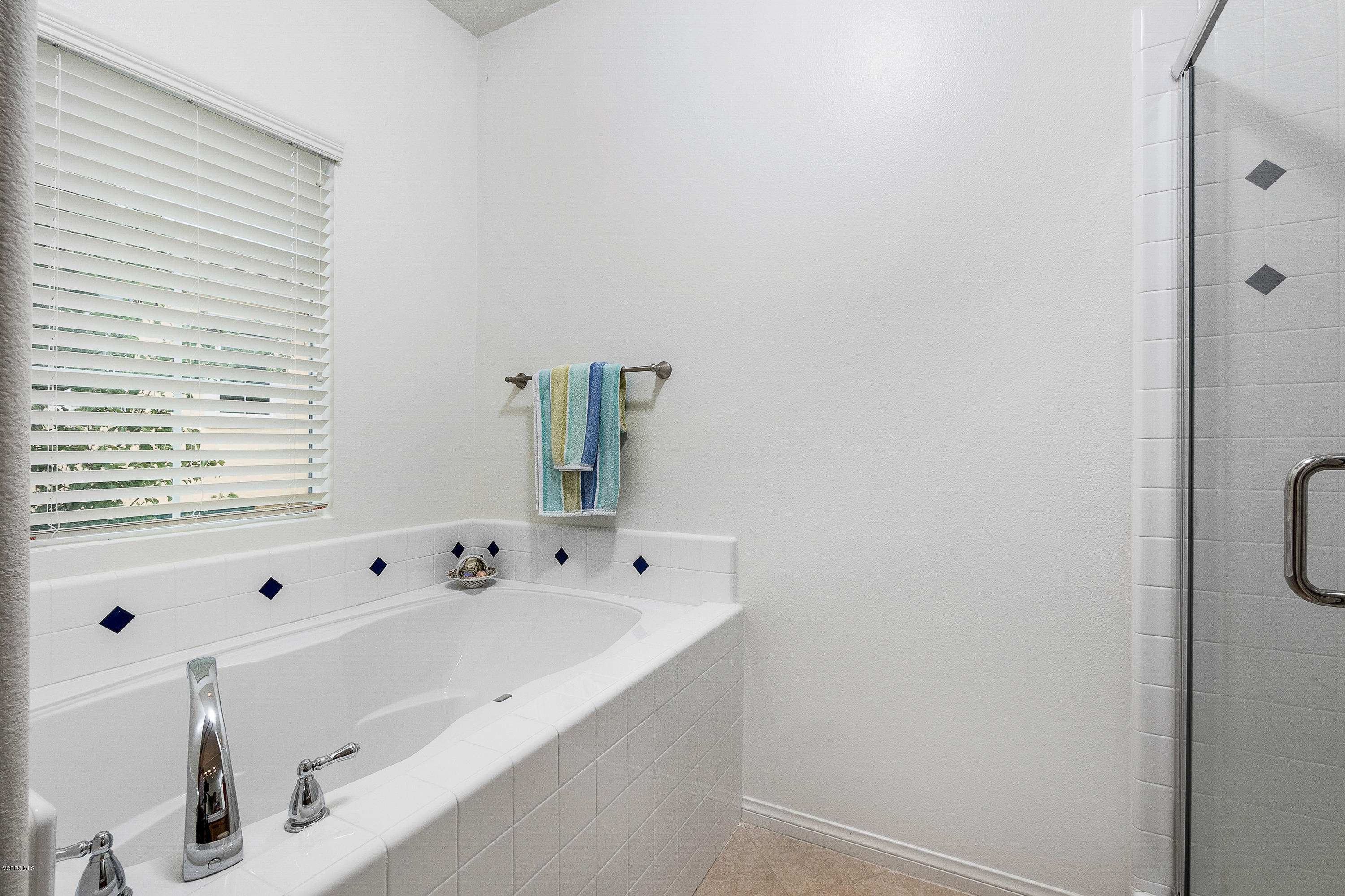 4191 Laredo Lane, Unit B Simi Valley, CA 93063 - Photo 16 of 22 4191 Laredo B-16