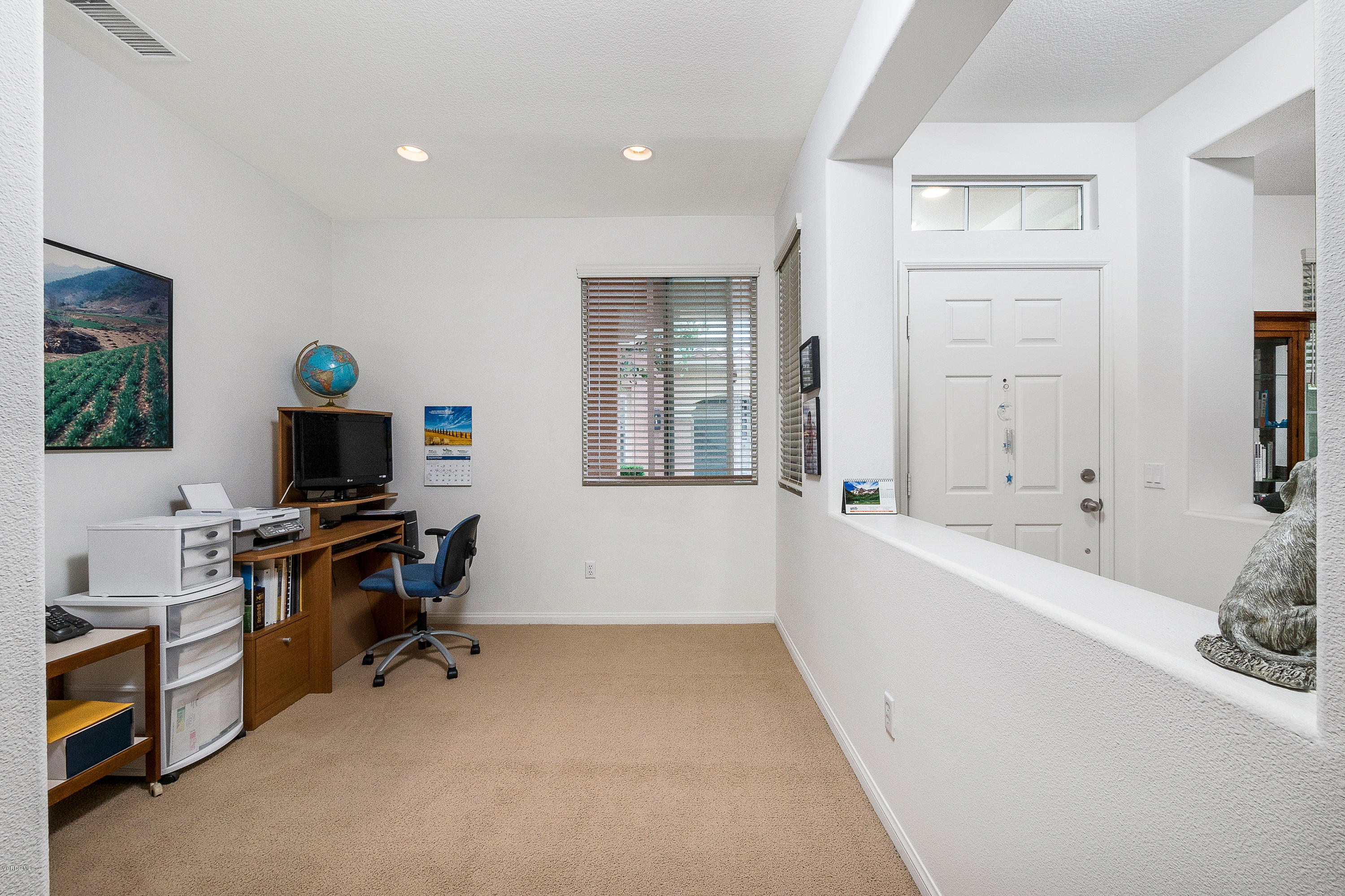 4191 Laredo Lane, Unit B Simi Valley, CA 93063 - Photo 7 of 22 4191 Laredo B-7