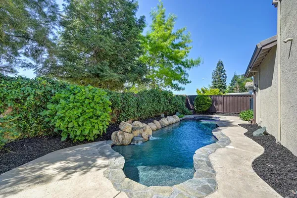 $1,075,000 | 1013 Sandwick Way, Folsom, CA 95630