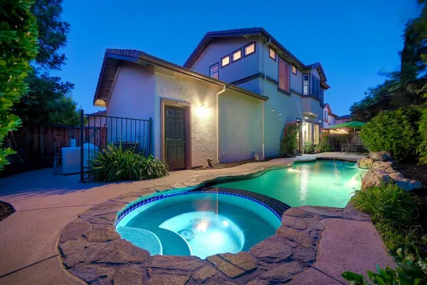 $1,075,000 | 1013 Sandwick Way, Folsom, CA 95630