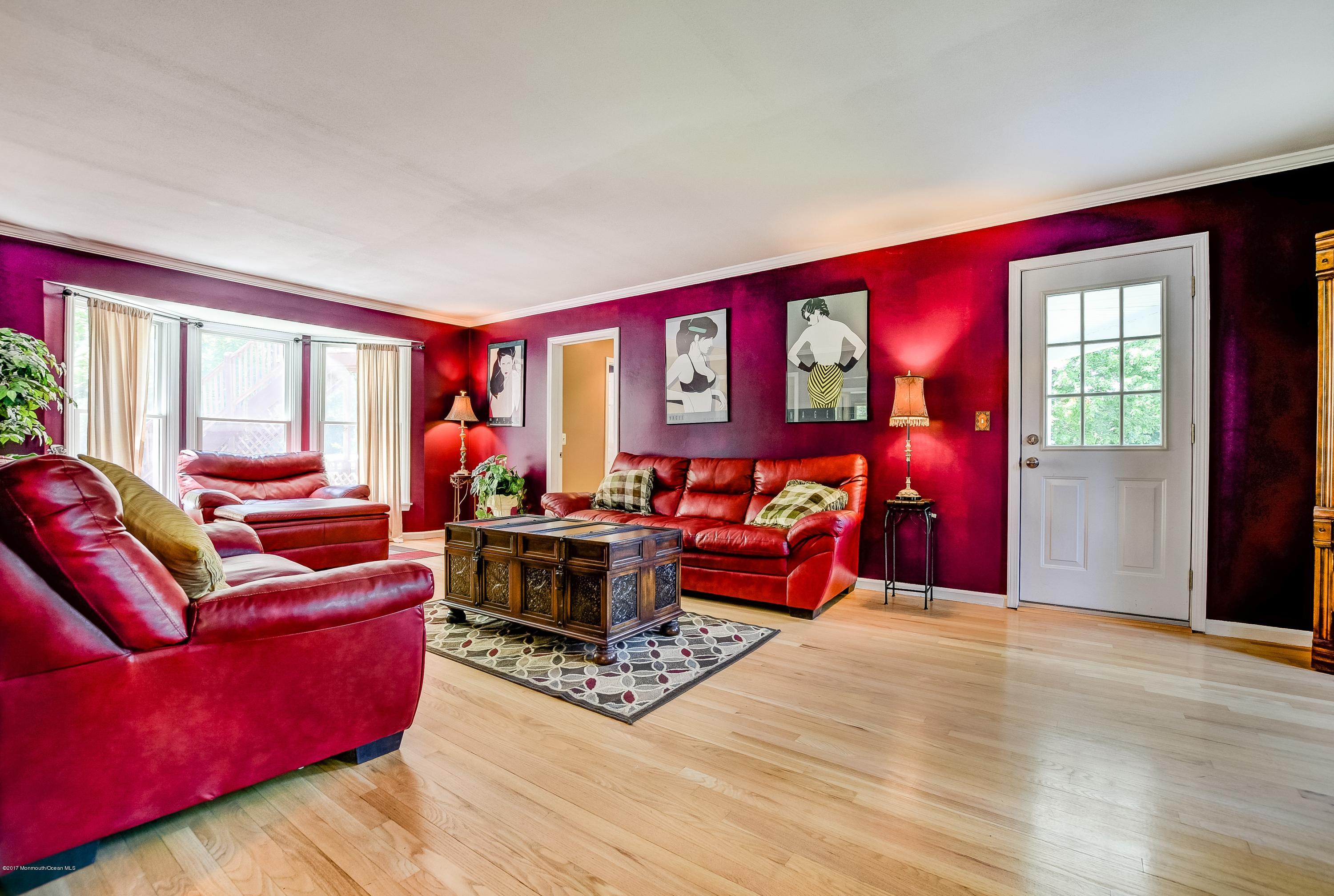 2 Country View Road Holmdel, NJ 07733 - Photo 5 of 27 Living Room