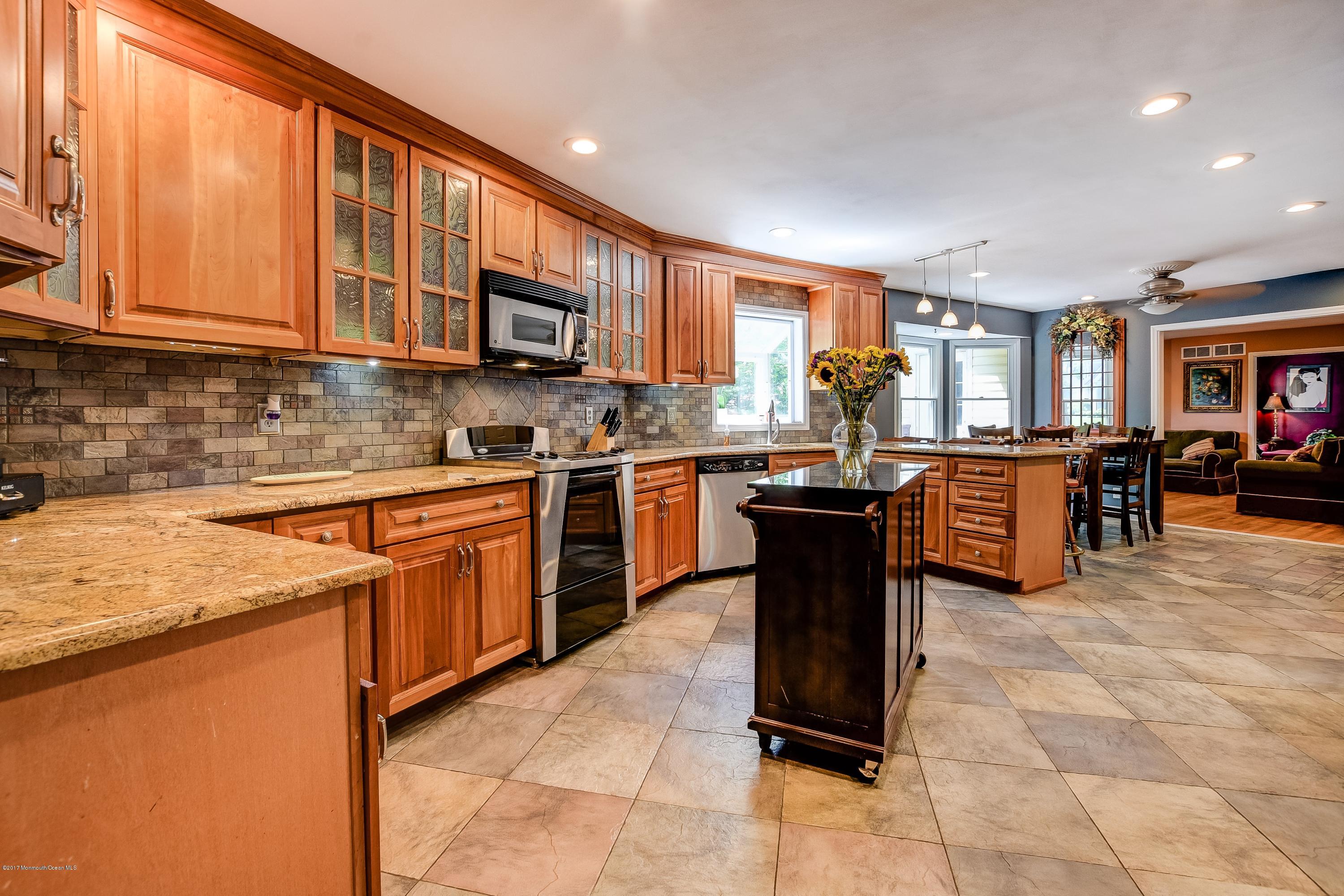 2 Country View Road Holmdel, NJ 07733 - Photo 9 of 27 Kitchen