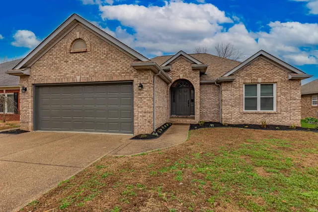 $2,195 | 3555 Katalla Drive, Newburgh, IN 47630