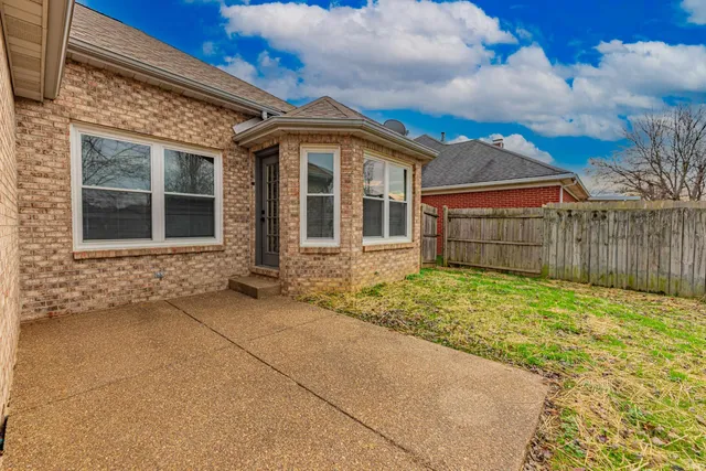 $2,195 | 3555 Katalla Drive, Newburgh, IN 47630