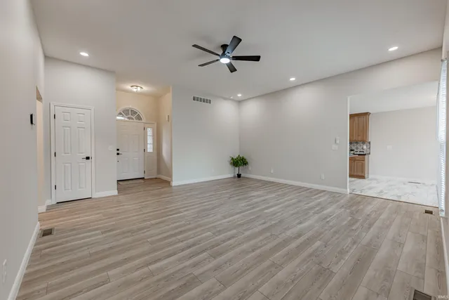 $2,195 | 3555 Katalla Drive, Newburgh, IN 47630