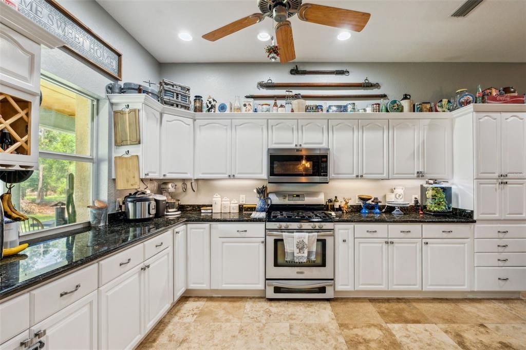 15780 Wilson Road Sarasota, FL 34240 - Photo 14 of 66 Gallery Image 14