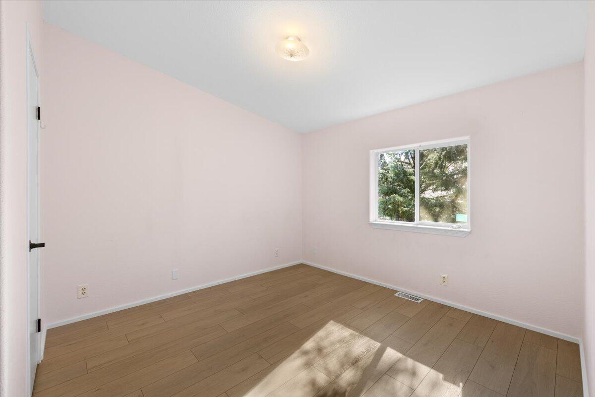 1385 Anderson Creek Road Talent, OR 97540 - Photo 21 of 31 27-CI_2772