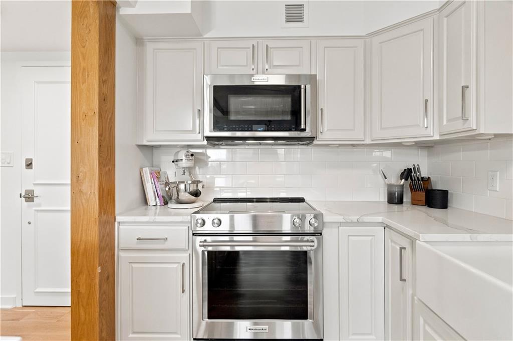 4545 Wornall Road, Unit 609 Kansas City, MO 64111 - Photo 11 of 34