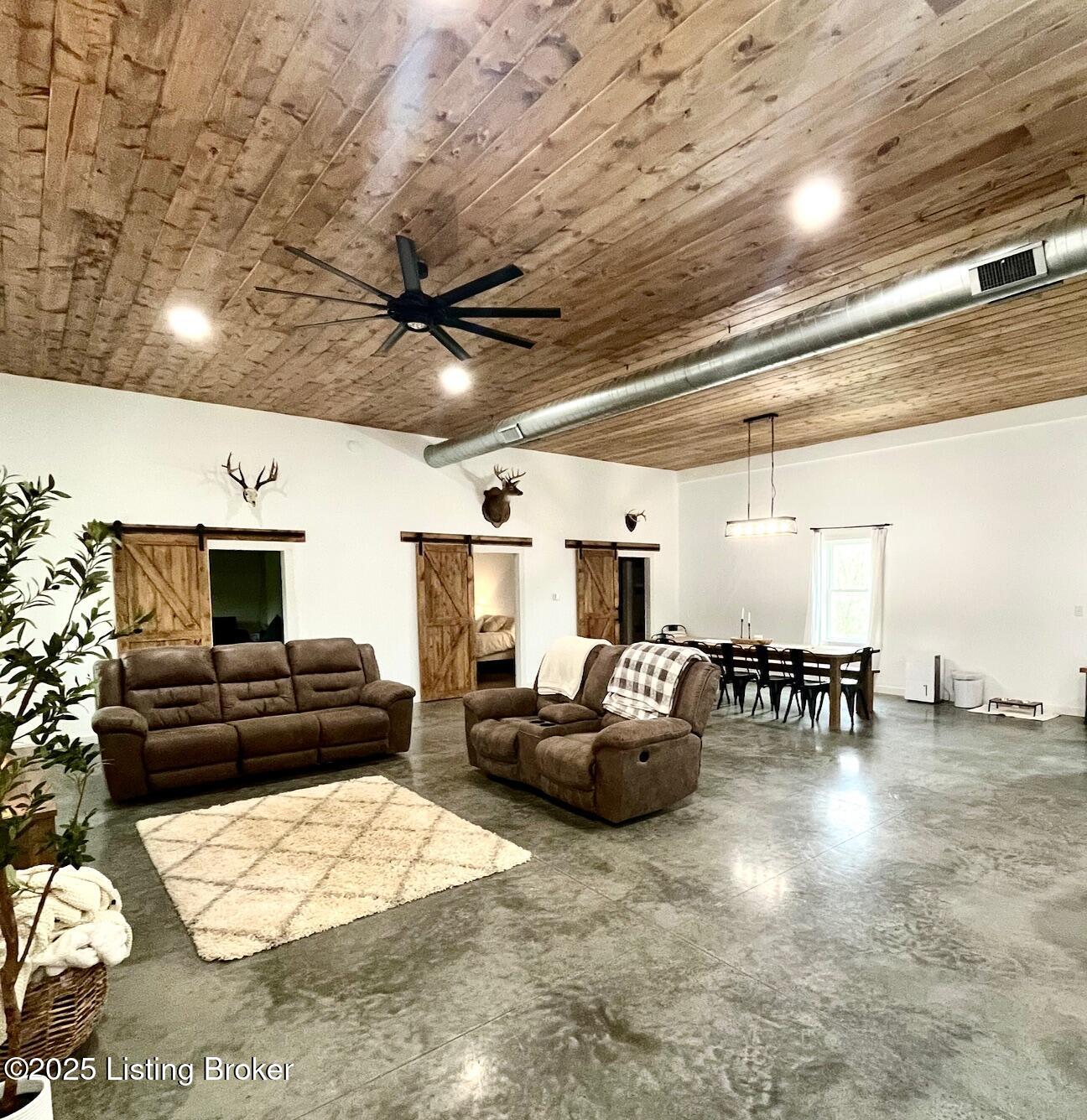 538 Paradise Pointe Road Mount Eden, KY 40046 - Photo 6 of 35 Living Rm