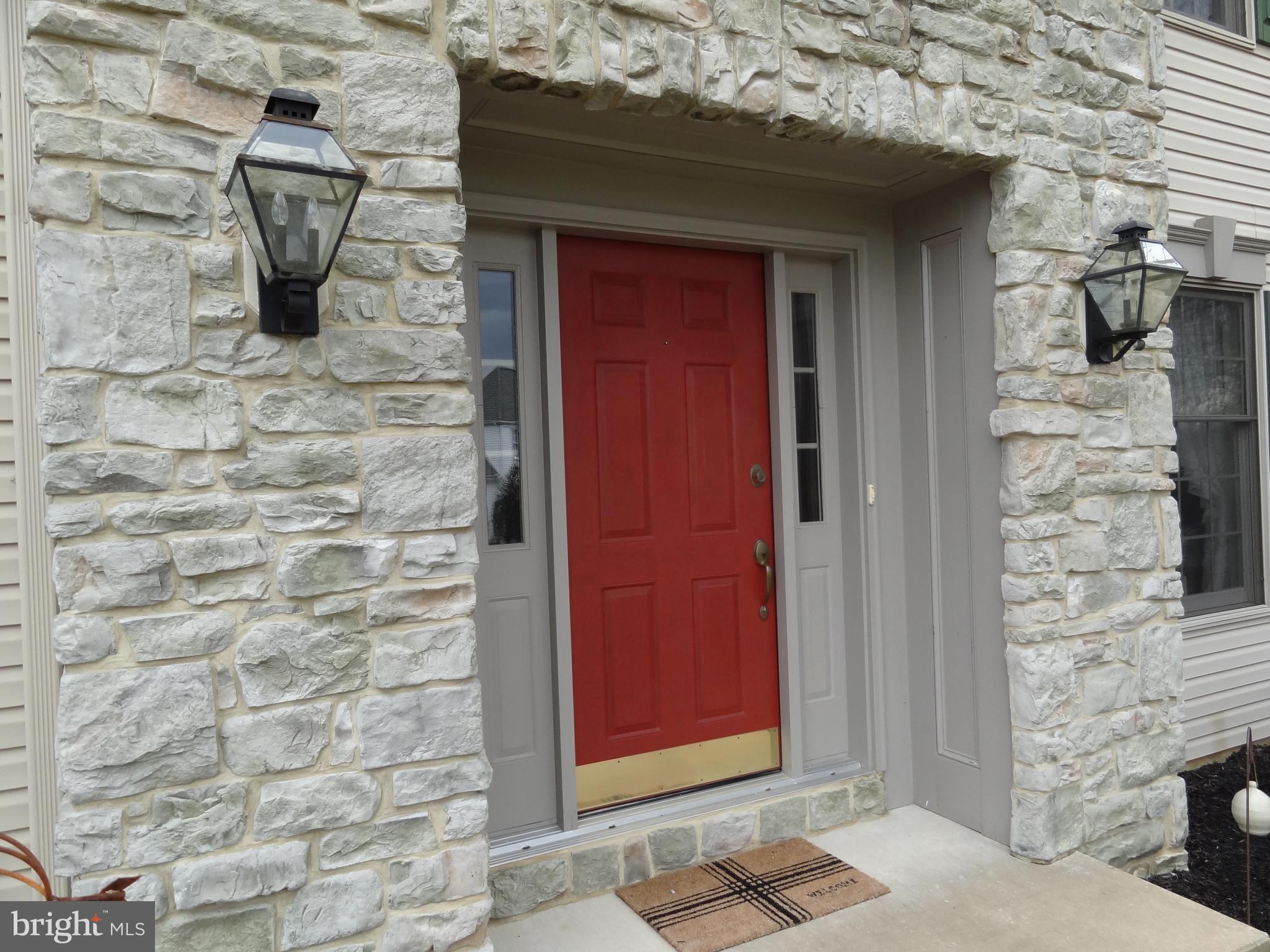 6 Marie Drive Lititz, PA 17543 - Photo 4 of 31