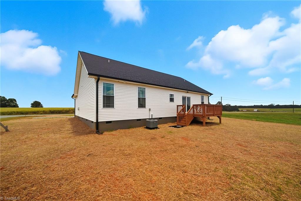 2366 Summertime Road Yadkinville, NC 27055 - Photo 38 of 47