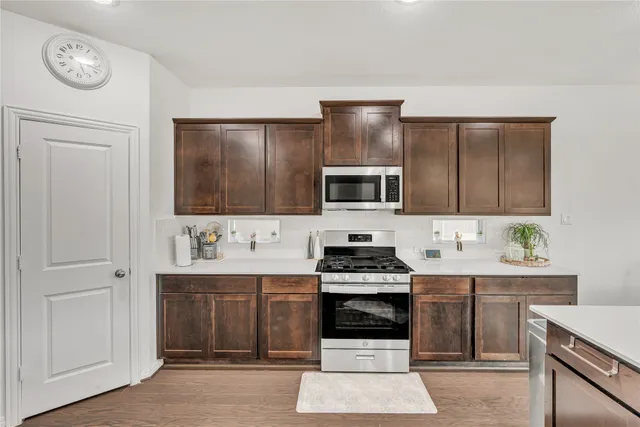 $2,595 | 111 Fortuna Court, Liberty Hill, TX 78642