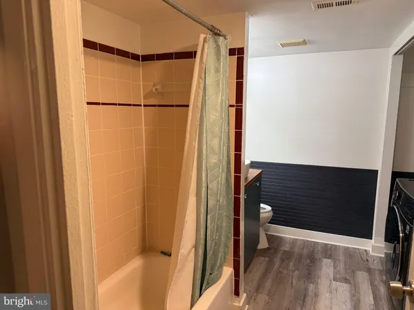 $225,000 | 523 Florida Avenue, Unit T2, Herndon, VA 20170