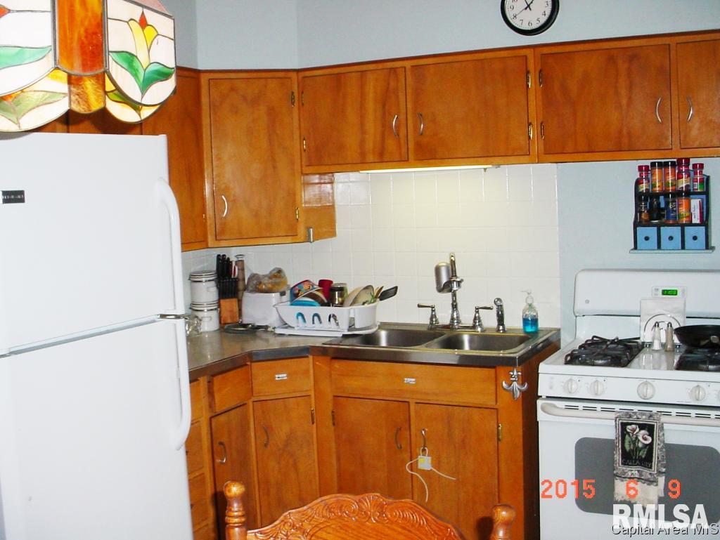 2508 South 10th Street Springfield, IL 62703 - Photo 4 of 22