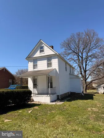 $2,100 | 15 Wolf Avenue, Reisterstown, MD 21136