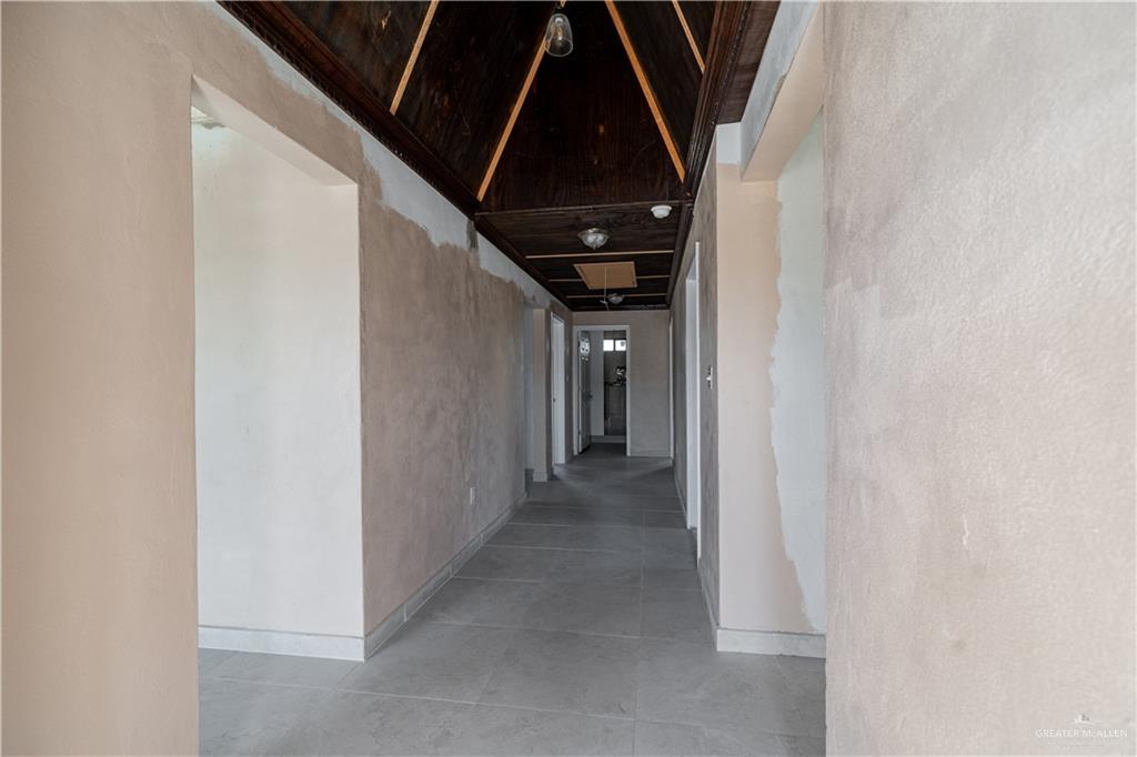 6707 South Rivera Street Pharr, TX 78577 - Photo 3 of 17 Hallway with baseboards