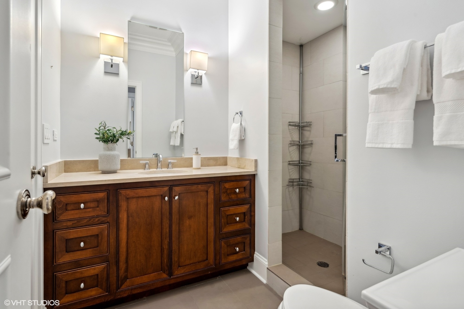 3740 North Wayne Avenue Chicago, IL 60613 - Photo 44 of 55