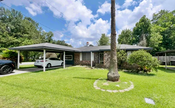$134,900 | 703 West Park Street, Vidor, TX 77662