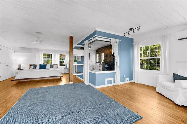 $1,100,000 | 628 North Mayo Street, Palm Harbor, FL 34683