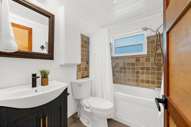 $1,100,000 | 628 North Mayo Street, Palm Harbor, FL 34683