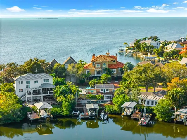 $1,100,000 | 628 North Mayo Street, Palm Harbor, FL 34683