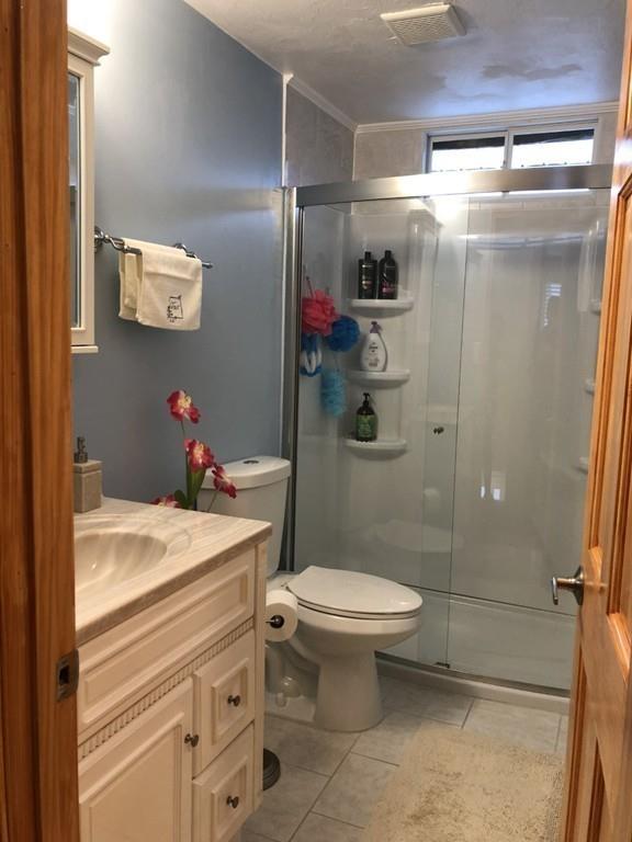 7 B Revere Street Worcester, MA 01604 - Photo 12 of 19