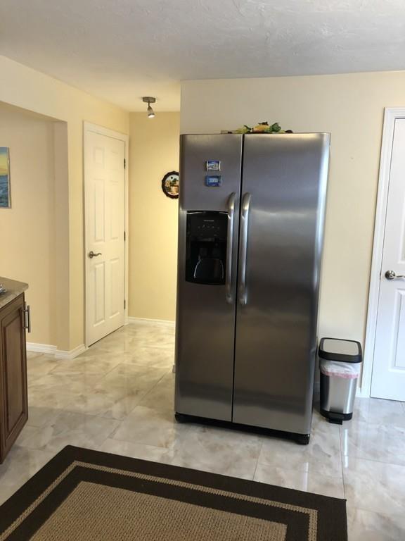 7 B Revere Street Worcester, MA 01604 - Photo 5 of 19