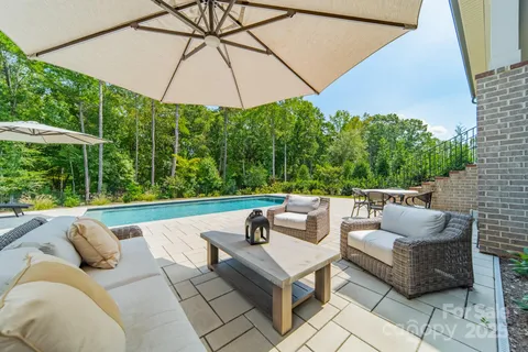 a view of a house with outdoor space