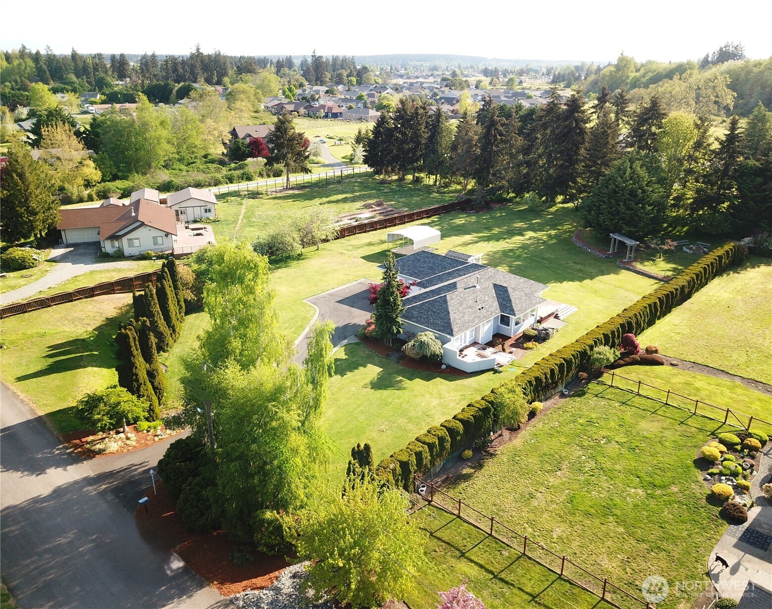 303 Falcon Road Sequim, WA 98382 - Photo 2 of 39