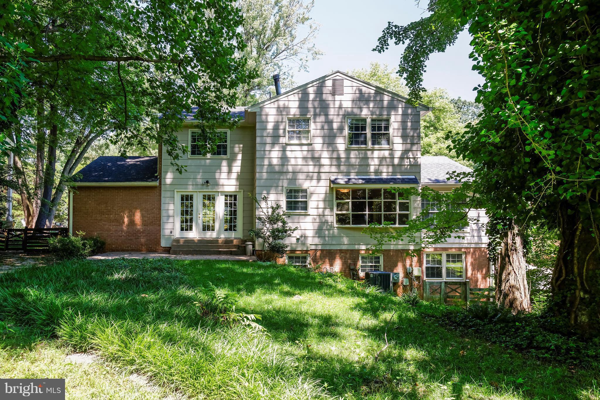 7817 Falstaff Road McLean, VA 22102 - Photo 4 of 30 Exterior (Rear)