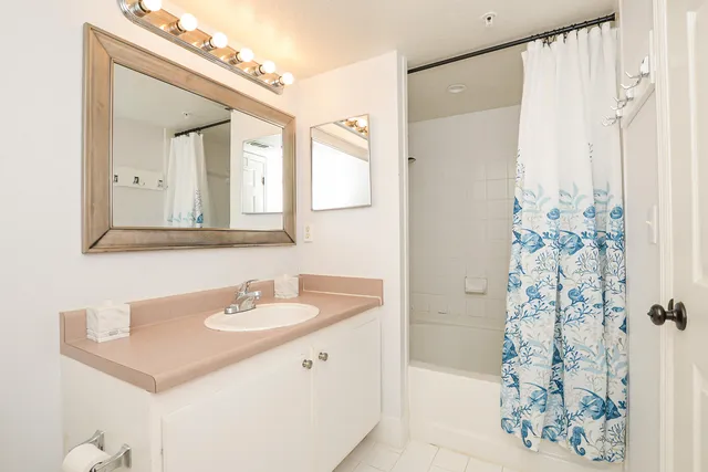 $214,000 | 151 Southwest Palm Drive, Unit 208, Port St. Lucie, FL 34986