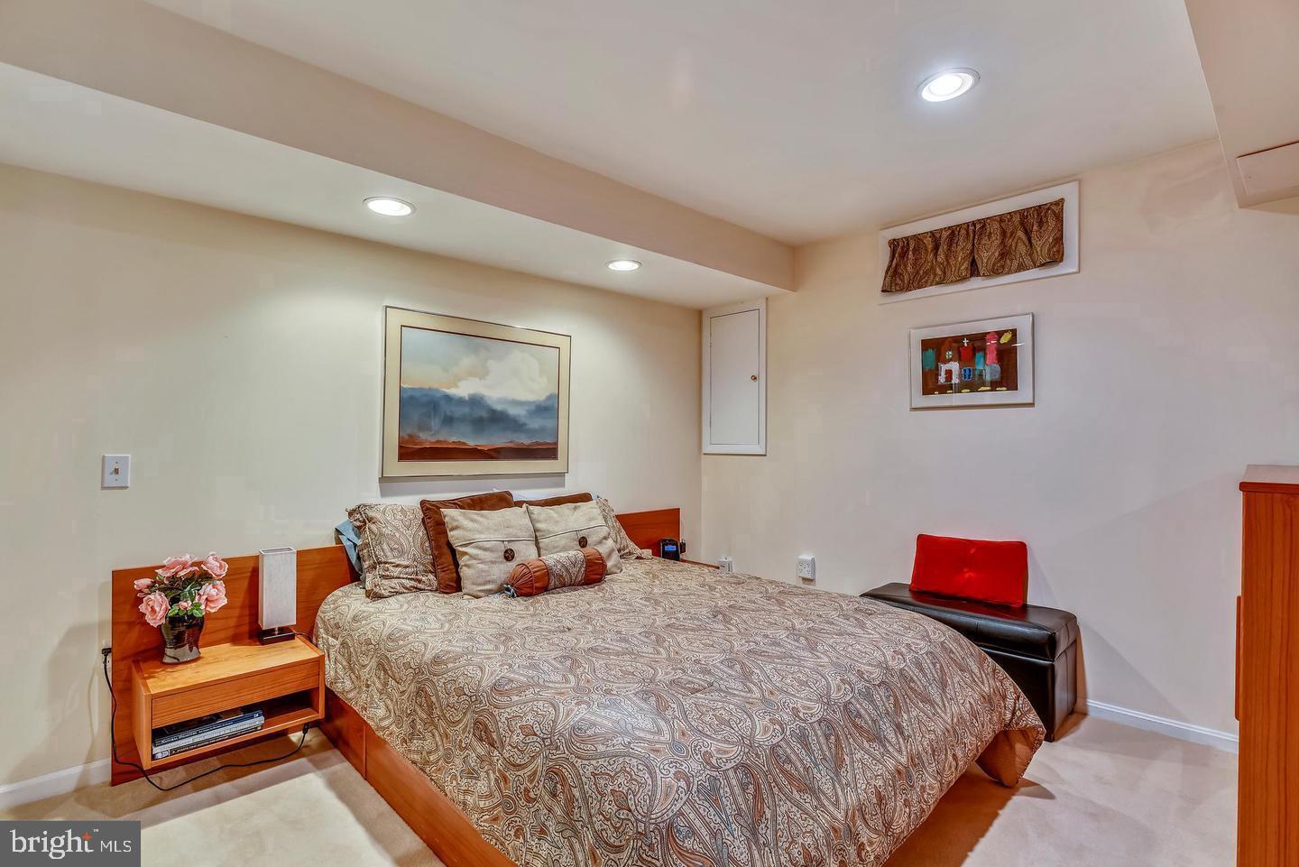 11627 Chapel Cross Way Reston, VA 20194 - Photo 30 of 36