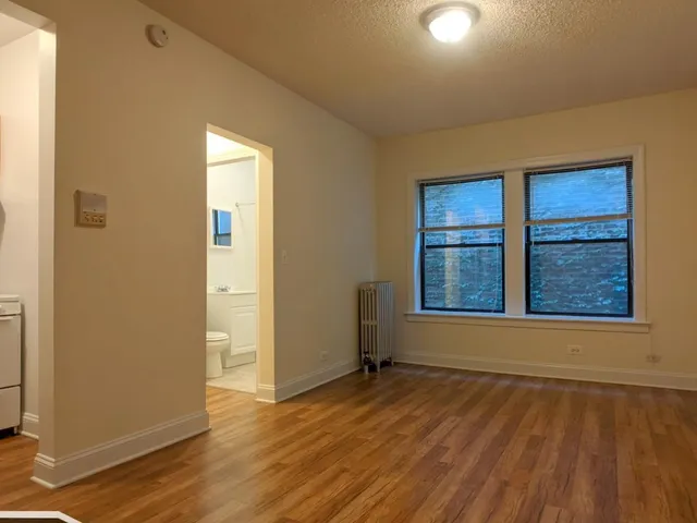 $1,250 | 1742 North Humboldt Boulevard, Unit 408, Chicago, IL 60647