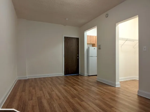 $1,250 | 1742 North Humboldt Boulevard, Unit 408, Chicago, IL 60647