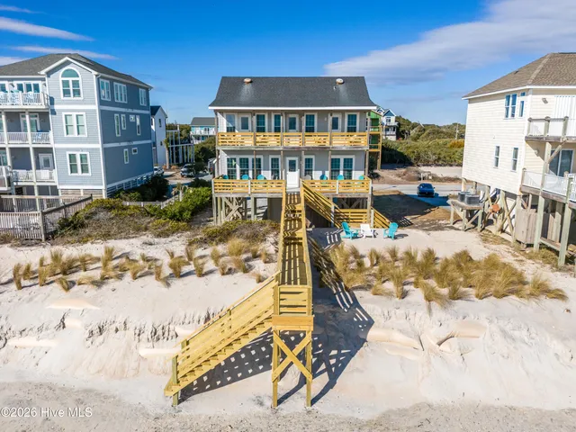 $1,195,000 | 36 Porpoise Place, North Topsail Beach, NC 28460