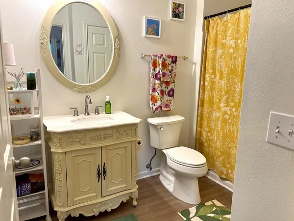 $1,600 | 130 River Landing Drive, Unit 7220, Daniel Island, SC 29492