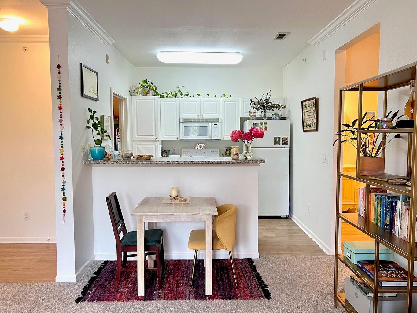 130 River Landing Drive, Unit 7220 Daniel Island, SC 29492 - Photo 2 of 21 Enter into living & kitchen