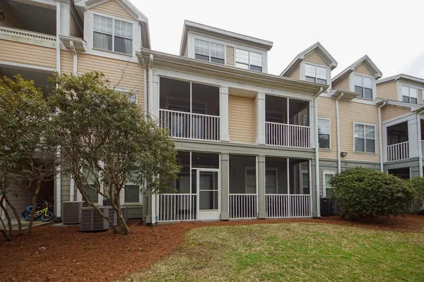 $1,600 | 130 River Landing Drive, Unit 7220, Daniel Island, SC 29492