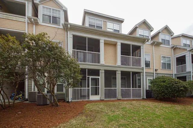 $1,700 | 130 River Landing Drive, Unit 7220, Daniel Island, SC 29492