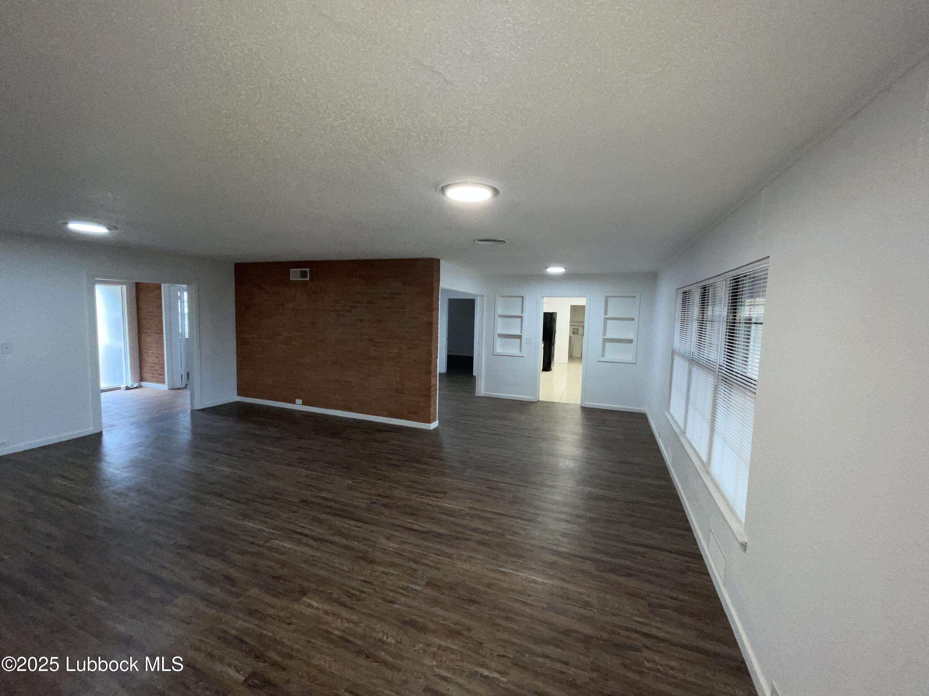 3614 28th Street Lubbock, TX 79410 - Photo 3 of 11 Living Room