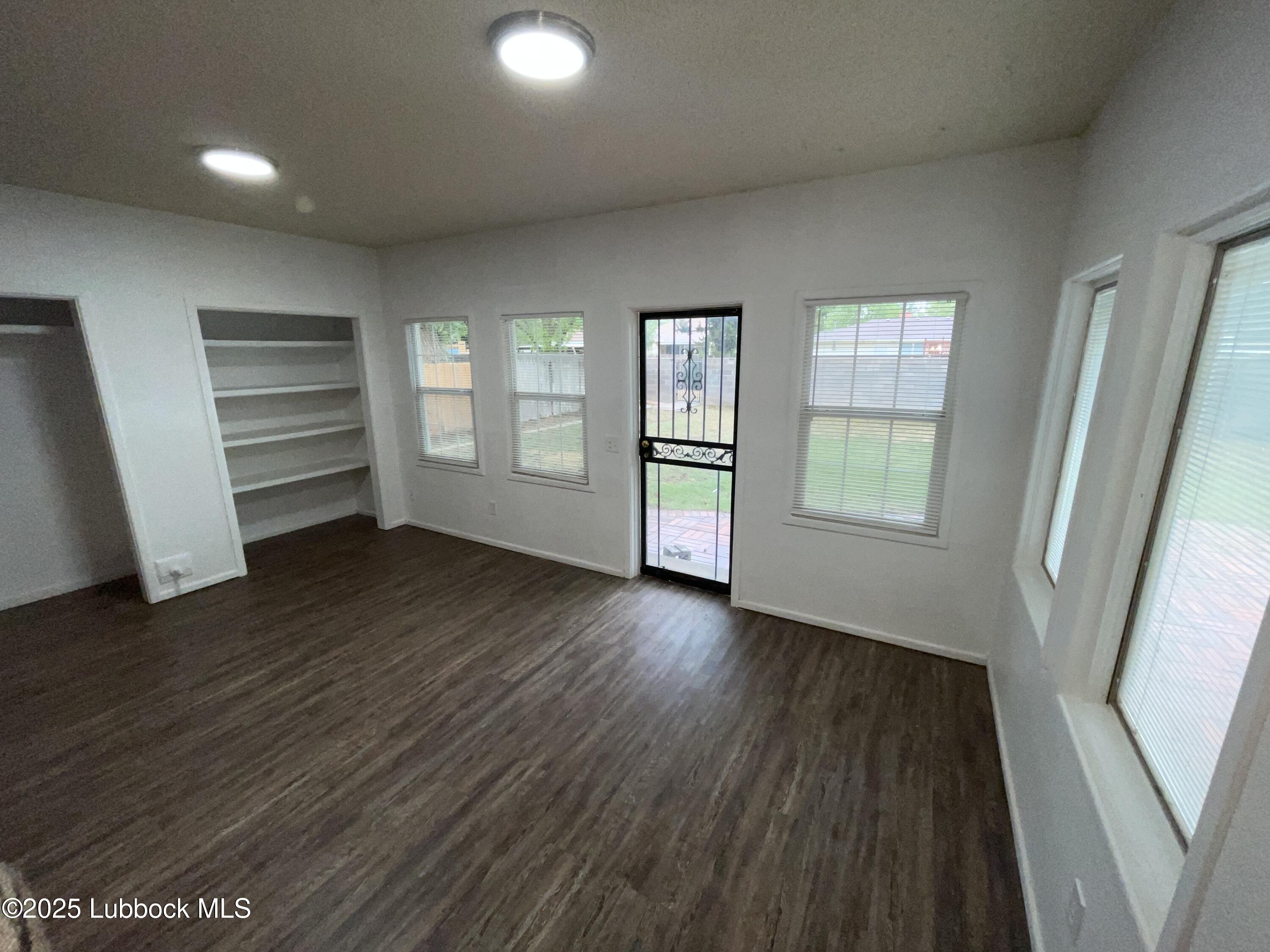 3614 28th Street Lubbock, TX 79410 - Photo 5 of 11 Sunroom