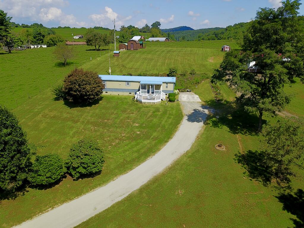 75 Rippey Hollow Road Galax, VA 24333 - Photo 6 of 35 Gallery Image 6
