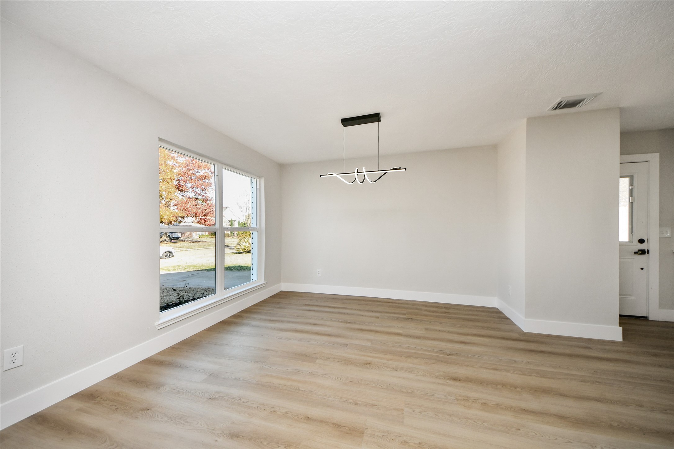 10223 Dude Road Houston, TX 77064 - Photo 9 of 47