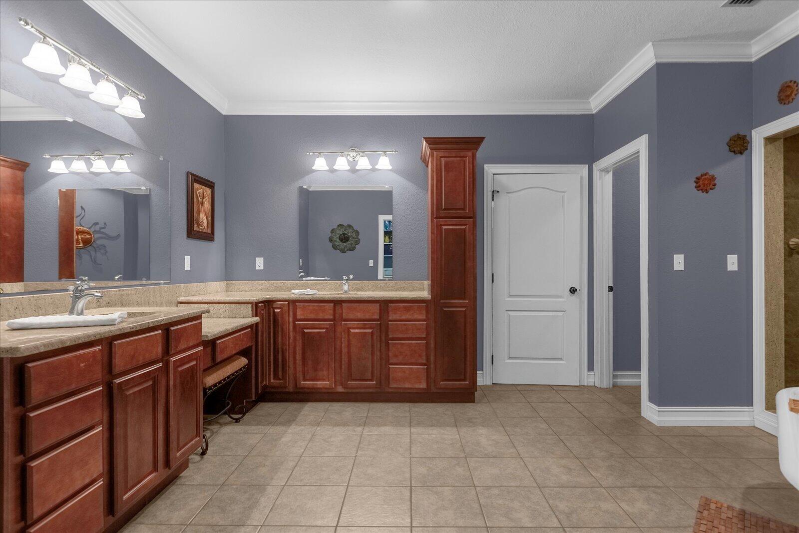 4349 Hunter Road Mims, FL 32754 - Photo 17 of 36 Master Bathroom