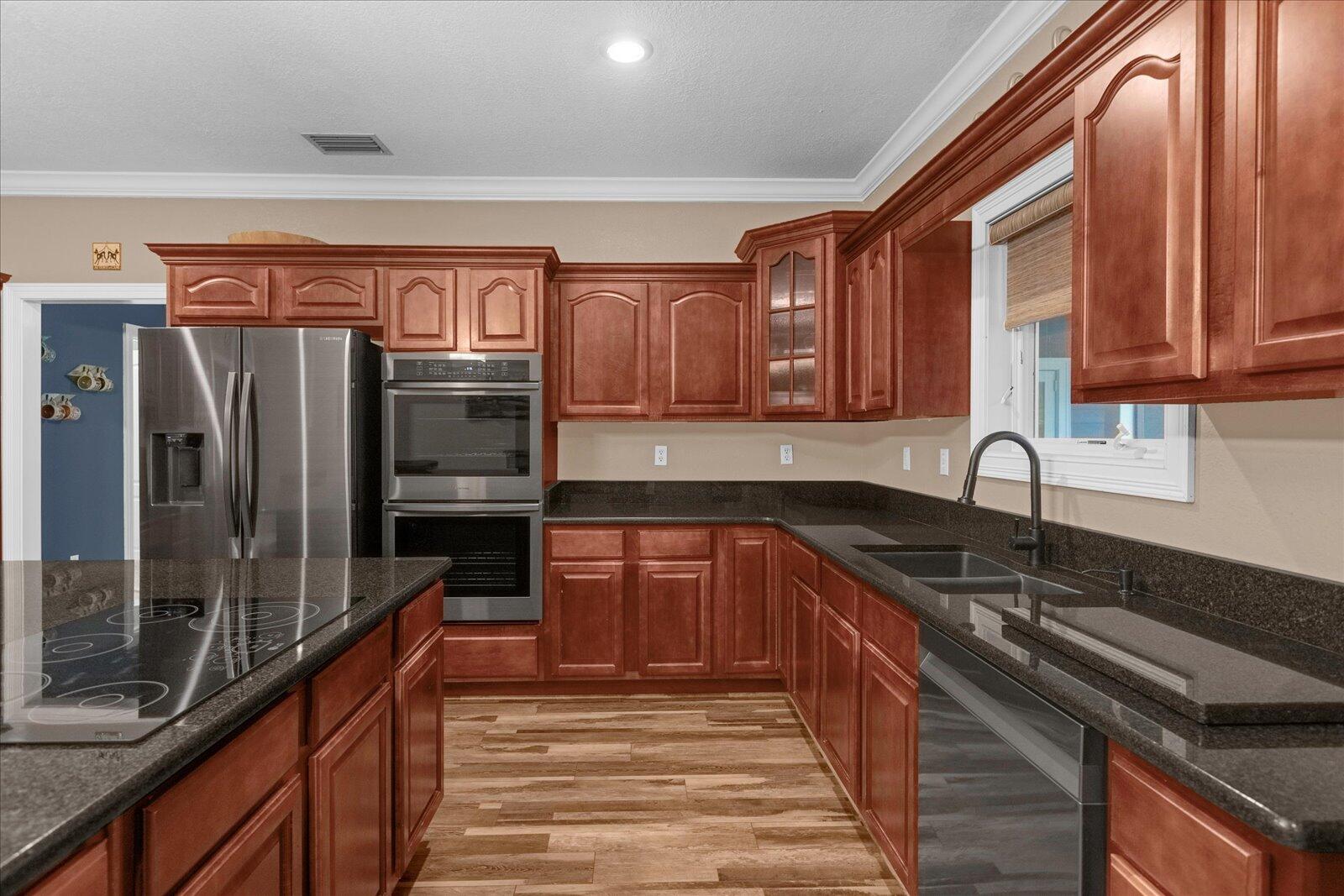 4349 Hunter Road Mims, FL 32754 - Photo 10 of 36 Kitchen