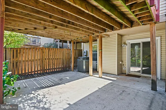 $650,000 | 44027 Gala Circle, Ashburn, VA 20147