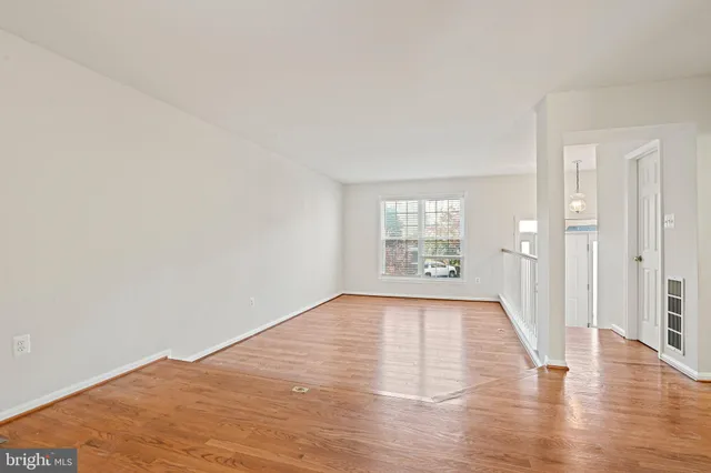 $650,000 | 44027 Gala Circle, Ashburn, VA 20147