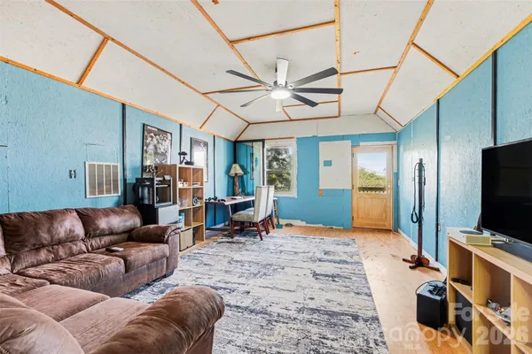 $270,000 | 780 St James Church Road, Newton, NC 28658