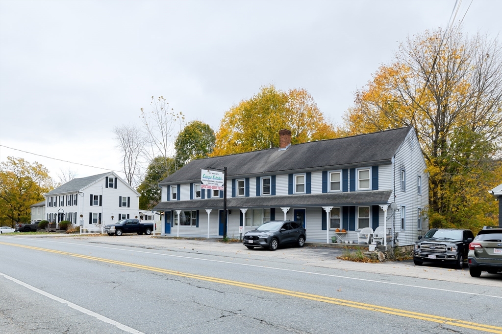 537 Main Street Sturbridge, MA 01518 - Photo 2 of 14