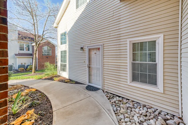 $239,900 | 88 Carriage Crossing Lane, Unit 88, Middletown, CT 06457